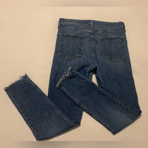 Rag & Bone jeans size 30. High rise ankle skinny. Stretchy, raw hem. Med wash - Picture 9 of 10